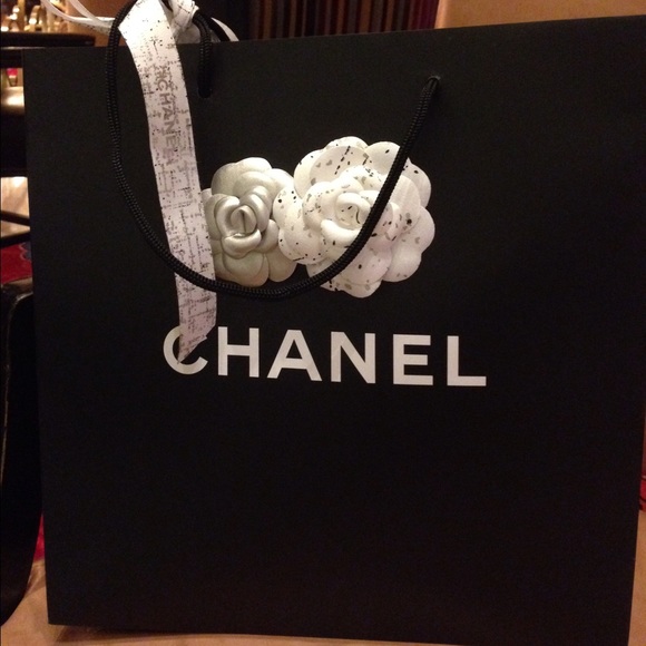 Meet your Posher, Liz