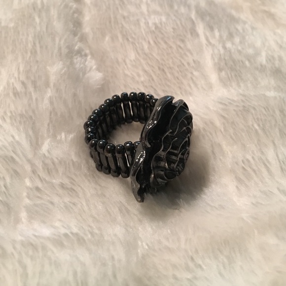 Stretchable rose ring - Picture 2 of 2
