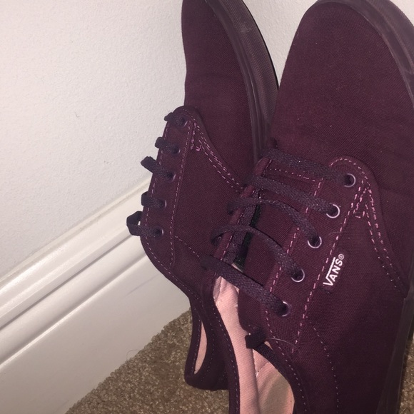 Vans - Picture 1 of 1