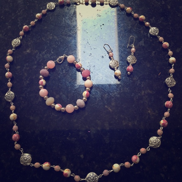 Victorian/Modern Necklace , bracelet & Bracelet
