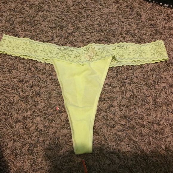 VS thong panty