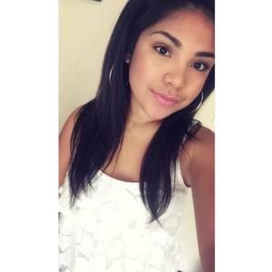 Meet your Posher, Dina