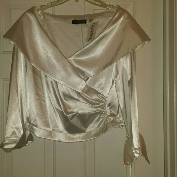 WHITE SATIN BLOUSE