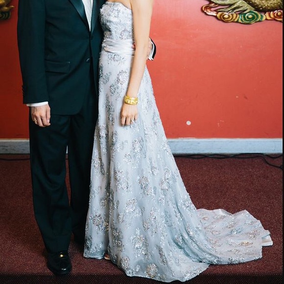 Silver evening gown with train Sz 0/00