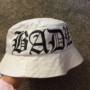BadWood Bucket Hat 🖕🏼 authentic