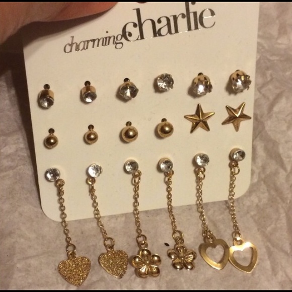 Charming Charlie earring set