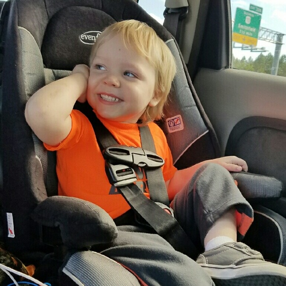 Meet your Posher, April - Picture 4 of 8