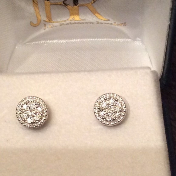 HOLD !! LAST PAIR - Diamond Earrings - Picture 4 of 4