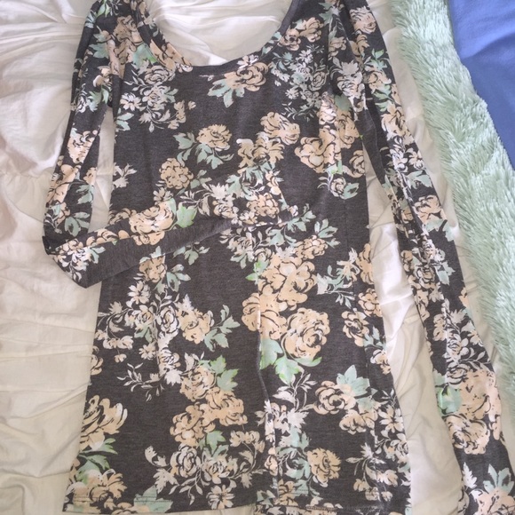 Floral long sleeve