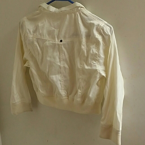Cropped Jacket - Picture 3 of 3