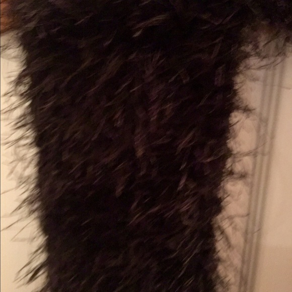 Black Scarf bought in a boutique very soft! - Picture 3 of 3