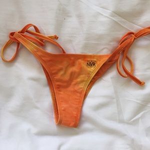 NVR never worn, cheeky bikini bottoms