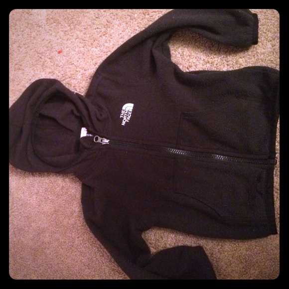 The North Face Jackets & Blazers - ATTENTIOMS MOMS/MOMS TO BE!