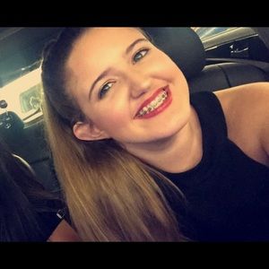 Meet your Posher, Angie