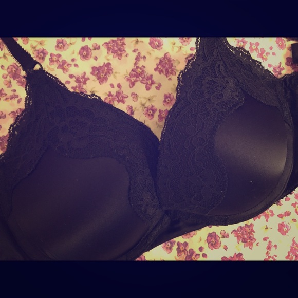 32D size bra