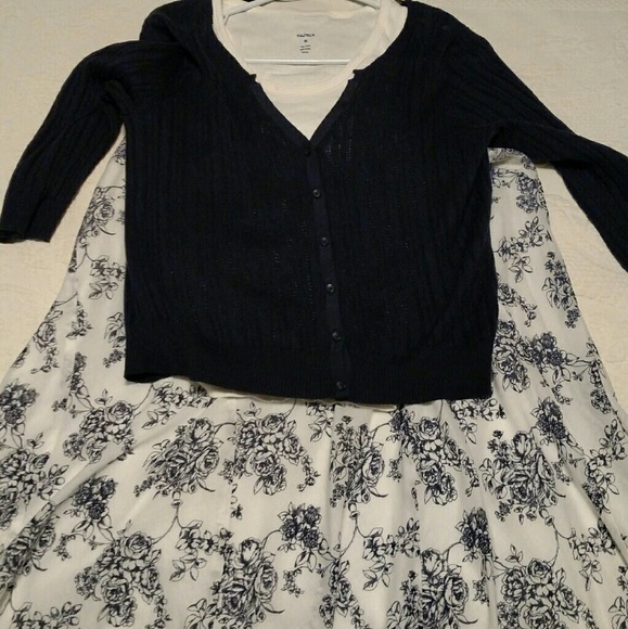 Nautica 3pc sweater/tank/skirt outfit