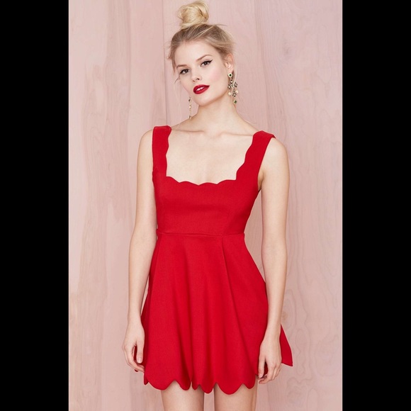 NASTY GAL scalloped red dress