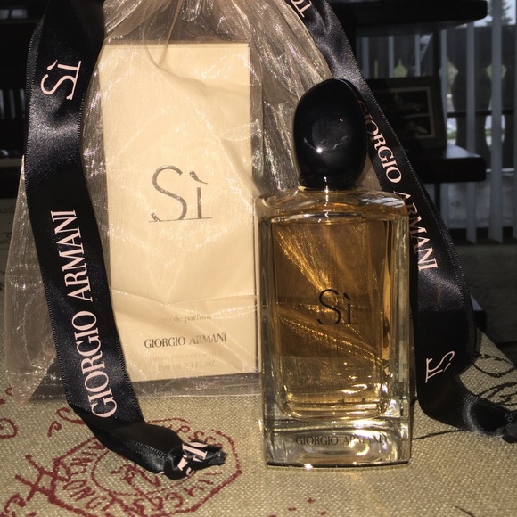 Si by Giorgio Armani Eau de Parfum
