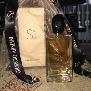 Si by Giorgio Armani Eau de Parfum