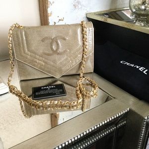 Beautiful Authentic CHANEL Purse!