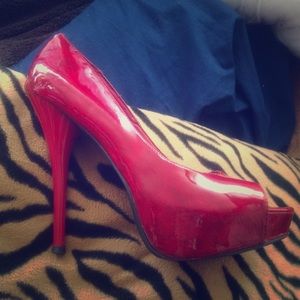 Scarlet Power Pump Platforms