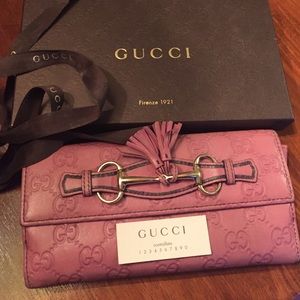 Authentic Gucci wallet. Leather.