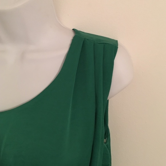 Silky green dress - Picture 4 of 4