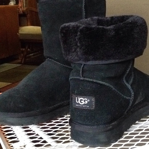 Size7. Org Uggs. Worn once - Picture 2 of 2