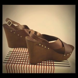 Size 9 vegan, brown wedge sandals.