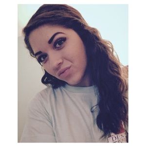 Meet your Posher, Keeley