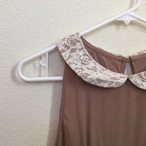 f21 sleeveless dress w/ lace peter pan collar