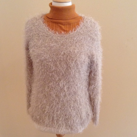 Sweaters - ☃Long Sleeve Round Neck Sweater w/ Long Hair Yarn