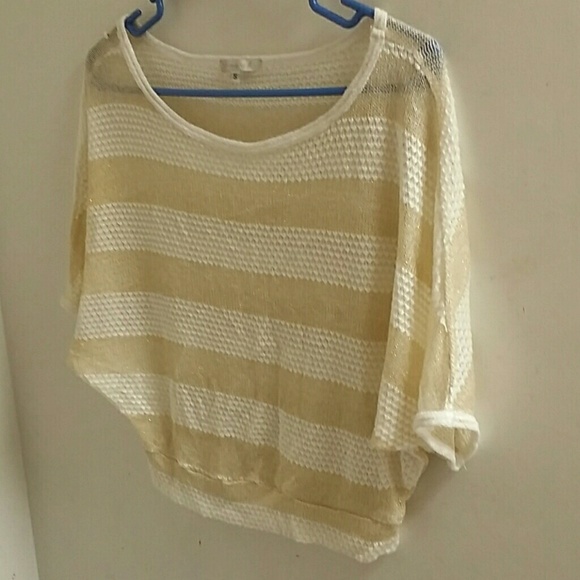 Top - Picture 2 of 3