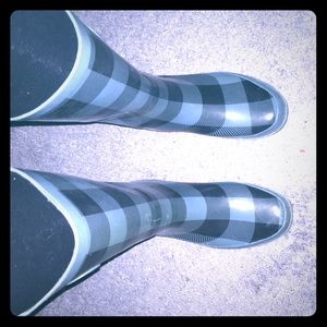 Rain boots