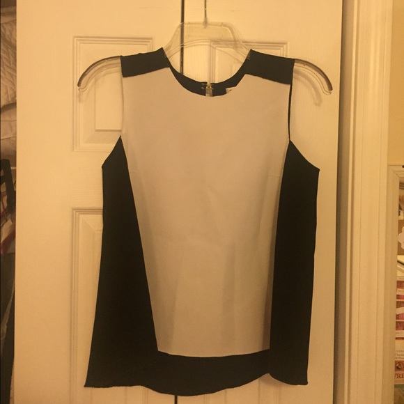 Trina Turk Jaala top - Picture 3 of 4