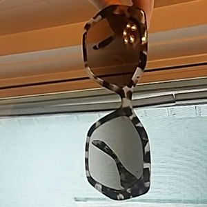 Prada Sunnies!!