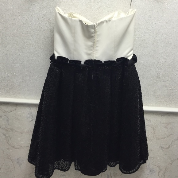 Betsey Johnson Evening dress - Picture 3 of 4