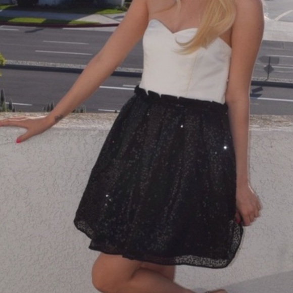 Betsey Johnson Evening dress - Picture 2 of 4