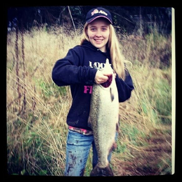 Meet your Posher, Hannah - Picture 3 of 3