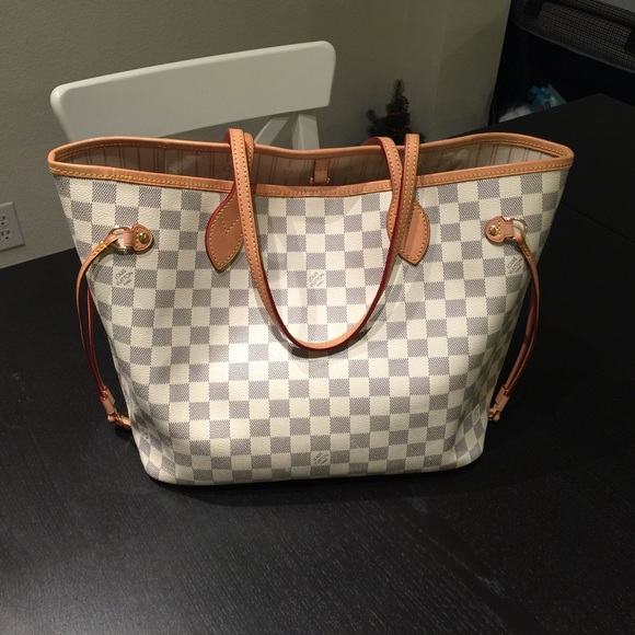 White damier mm bag