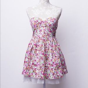 Floral strapless spring dress