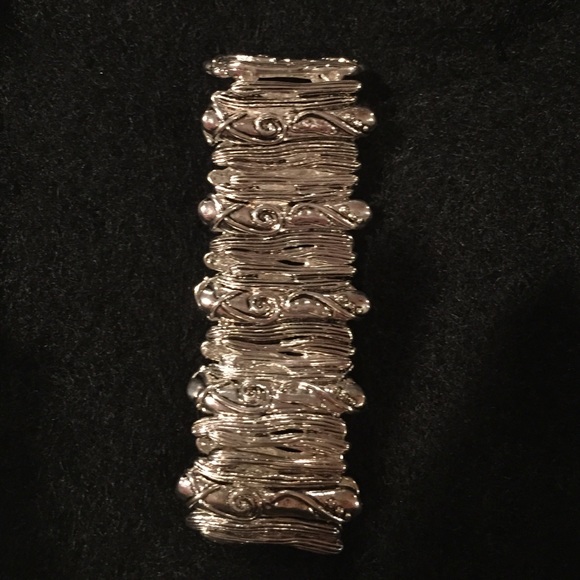 Lightweight Silver Design Bracelet - image 1