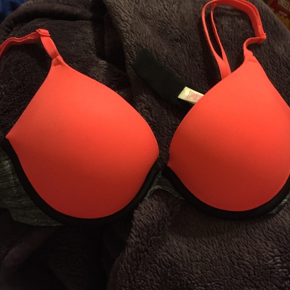 Victoria's Secret PINK bra