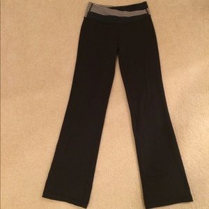 Black lululemon flare yoga pants