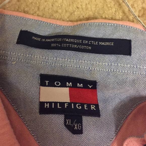Tommy Hilfiger Men's Button Down - Picture 3 of 4