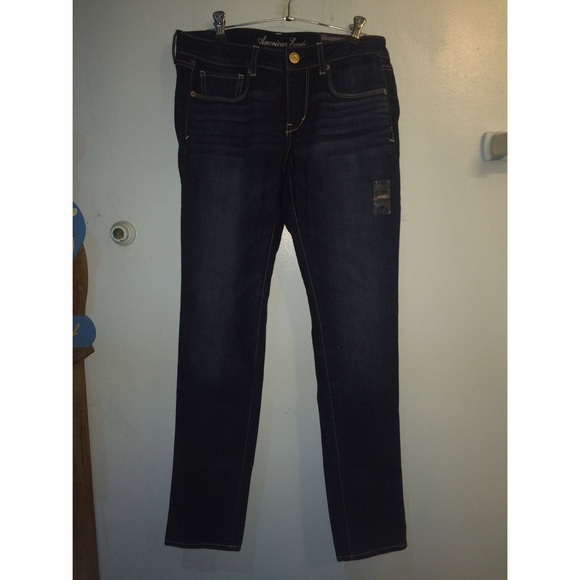 BRAND NEW American Eagle Skinny Jeans
