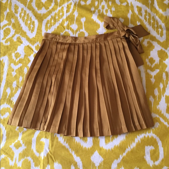 GAP Dresses & Skirts - 🚫SOLD🚫 Gap pleaded skirt