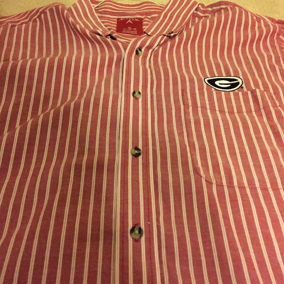 Men's UGA Button Down Shirt - Picture 4 of 4