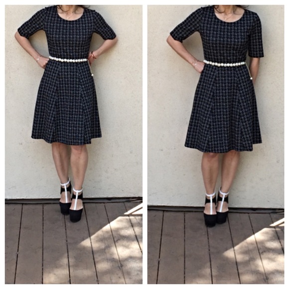 Chic dress - Picture 3 of 4