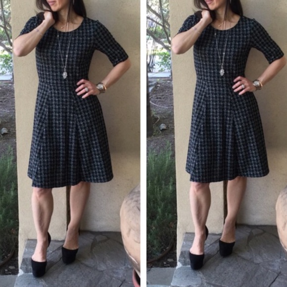 Chic dress - Picture 4 of 4